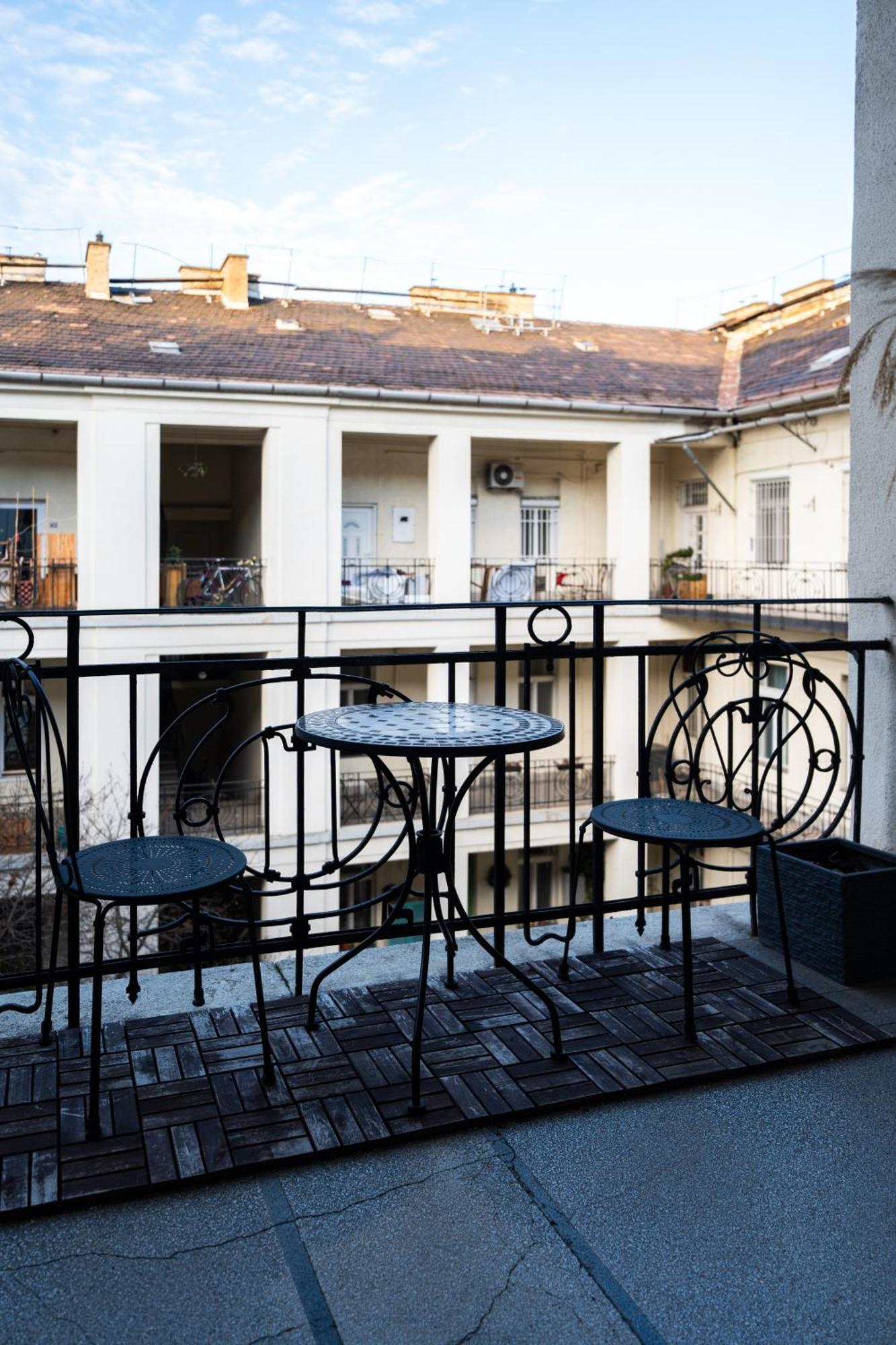 Modern, Design Lakas A Margit-sziget Mellett Apartment *