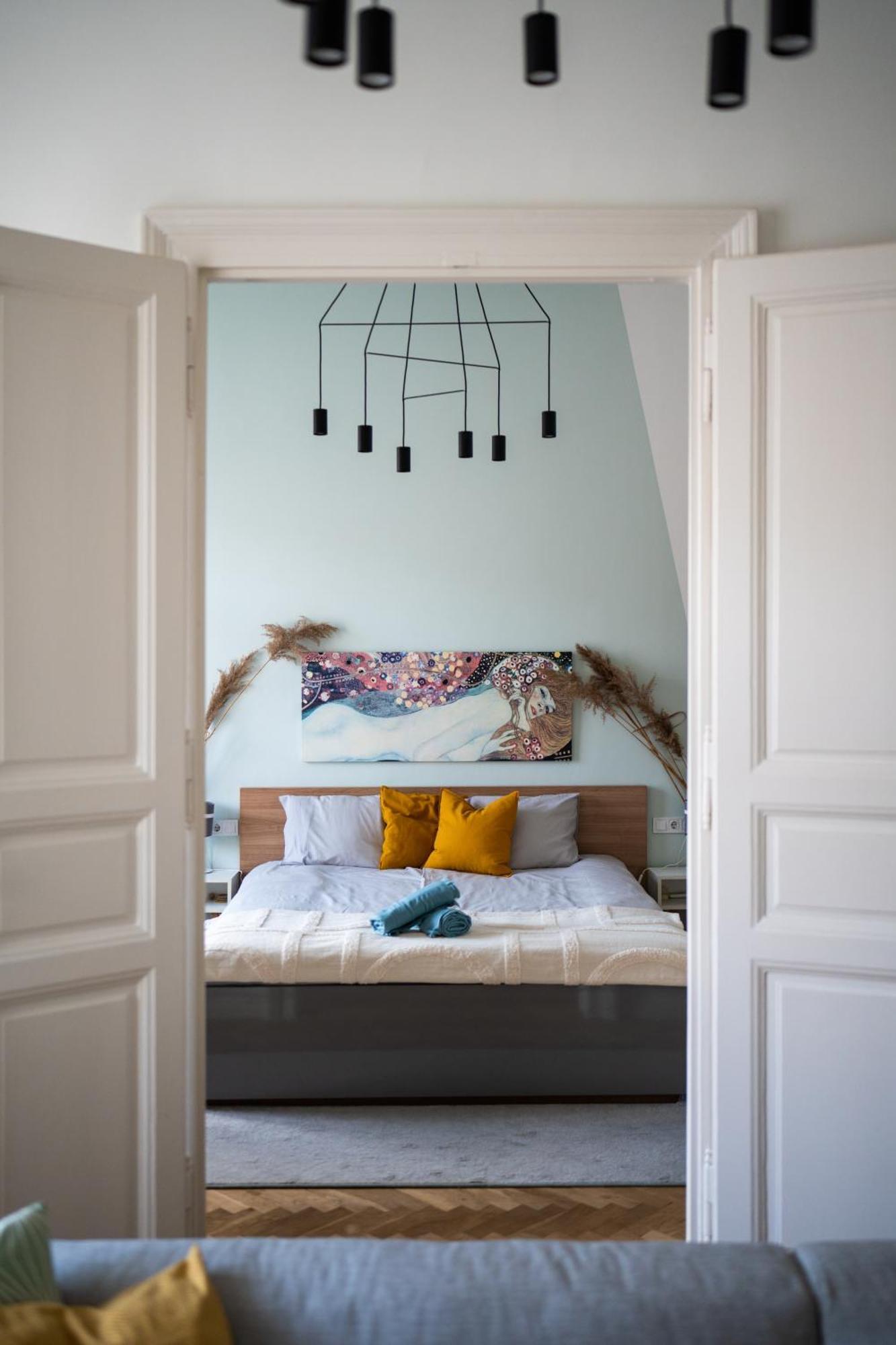 Apartment Modern, Design Lakas A Margit-sziget Mellett