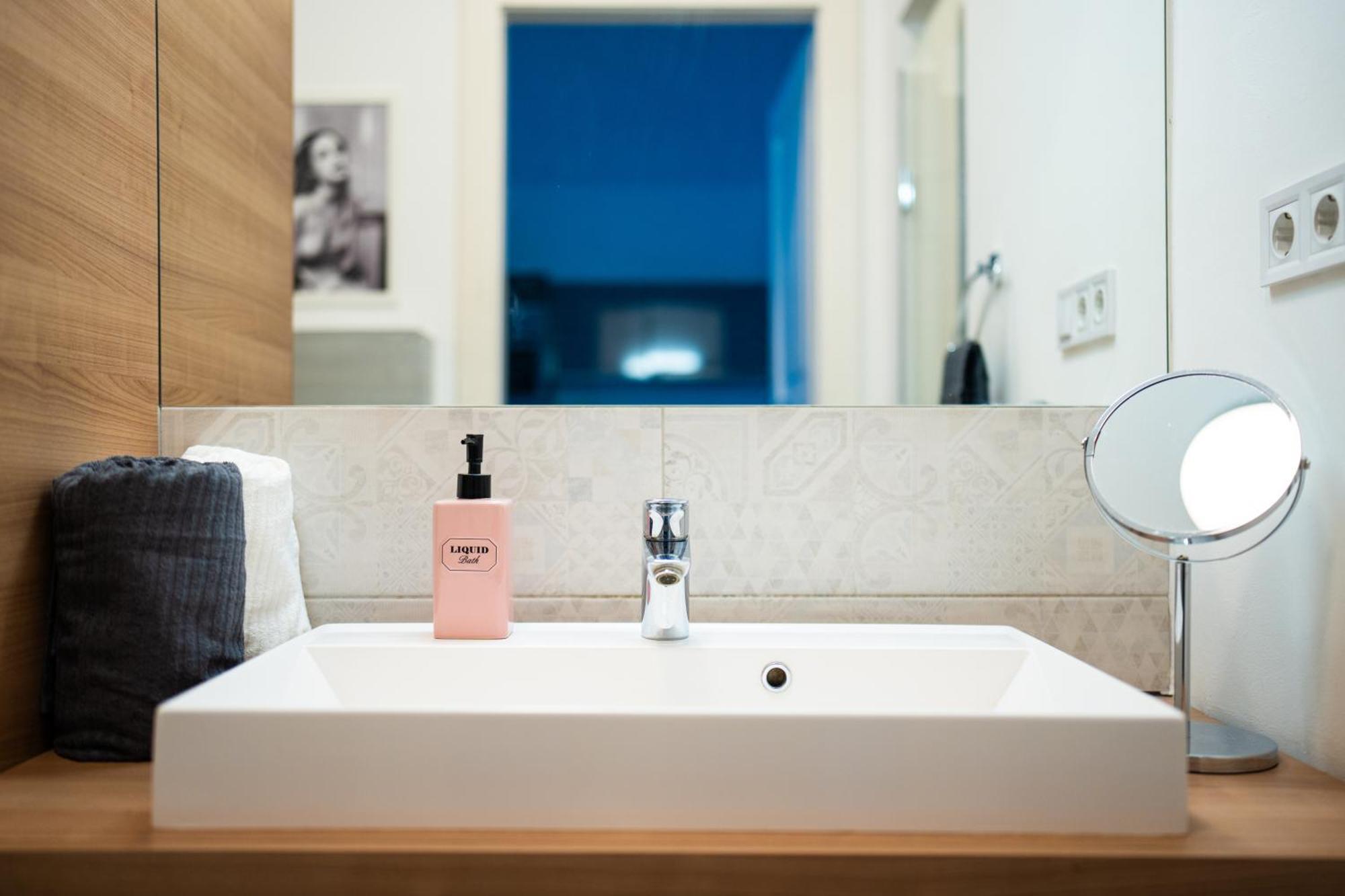 Modern, Design Lakas A Margit-sziget Mellett Apartment